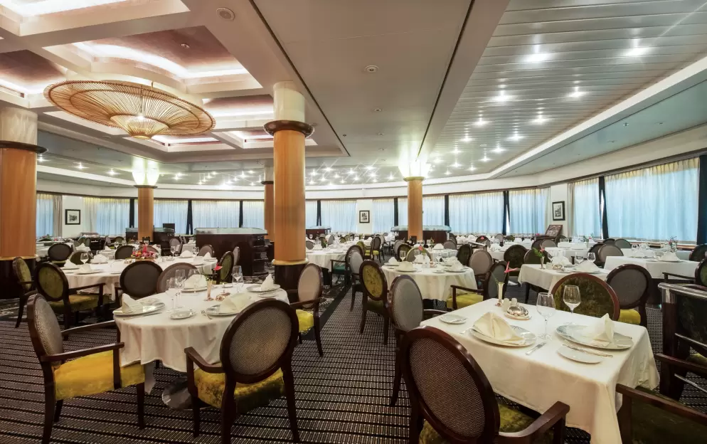 Paul Gauguin Cruises MS Paul Gauguin L'Etoile Restaurant 3 ©Paul Gauguin Cruises.jpg